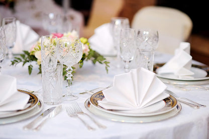 Gelbchu White Heavy Duty Cloth Napkins - 17 x 17 Inch Solid Washable Polyester Dinner Napkins - Set of 8 Napkins with Hemmed Edges - Great for Weddings, Parties, Banquets Dinner & More